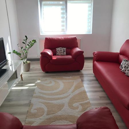 Boulevard Apartment Oradea Buitenkant foto