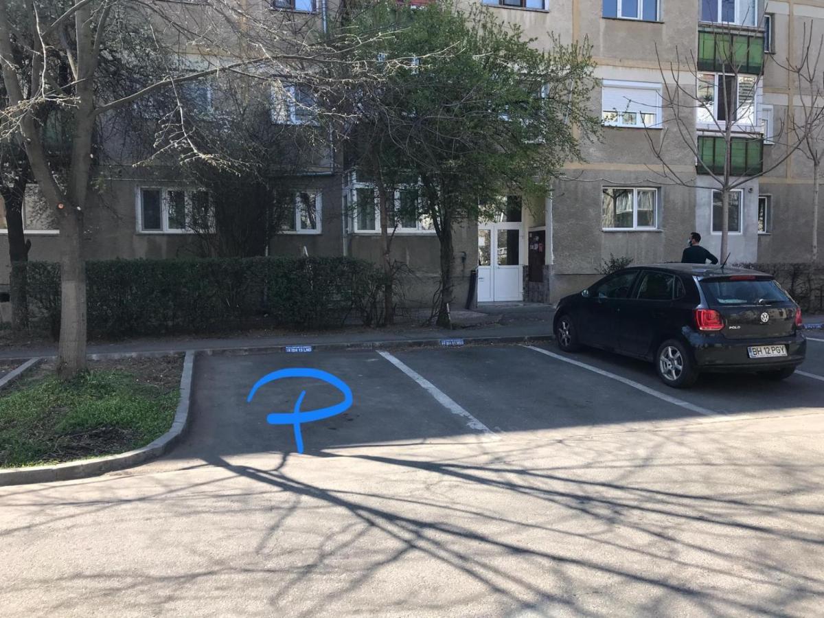 Boulevard Apartment Oradea Buitenkant foto