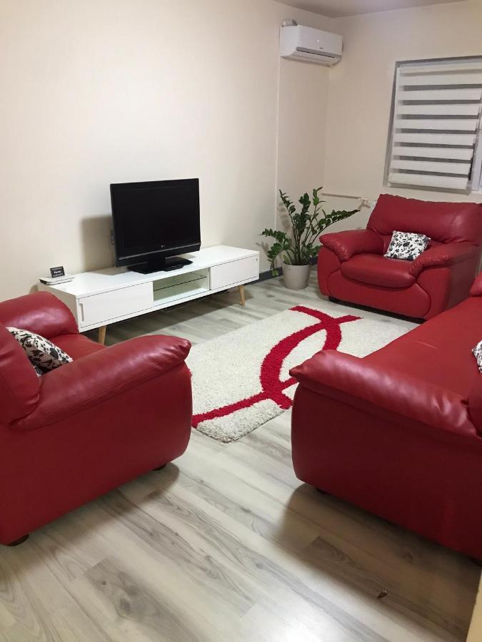 Boulevard Apartment Oradea Buitenkant foto