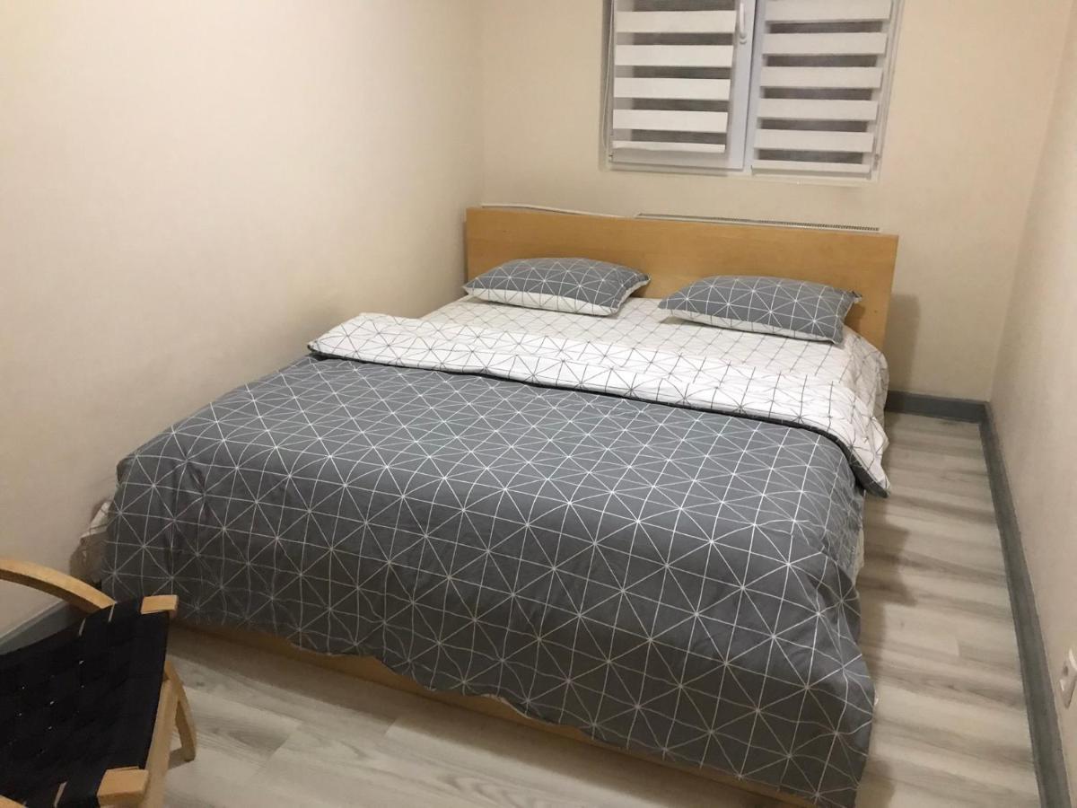 Boulevard Apartment Oradea Buitenkant foto