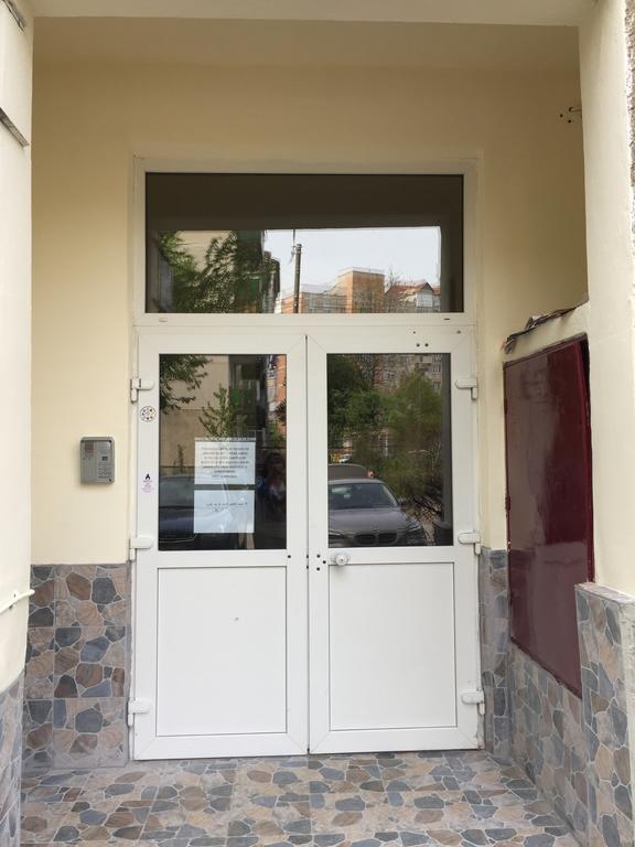Boulevard Apartment Oradea Buitenkant foto