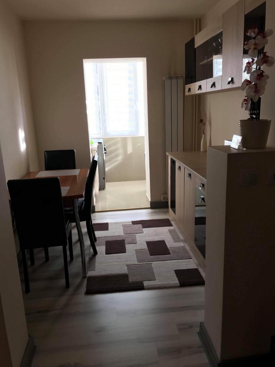 Boulevard Apartment Oradea Buitenkant foto